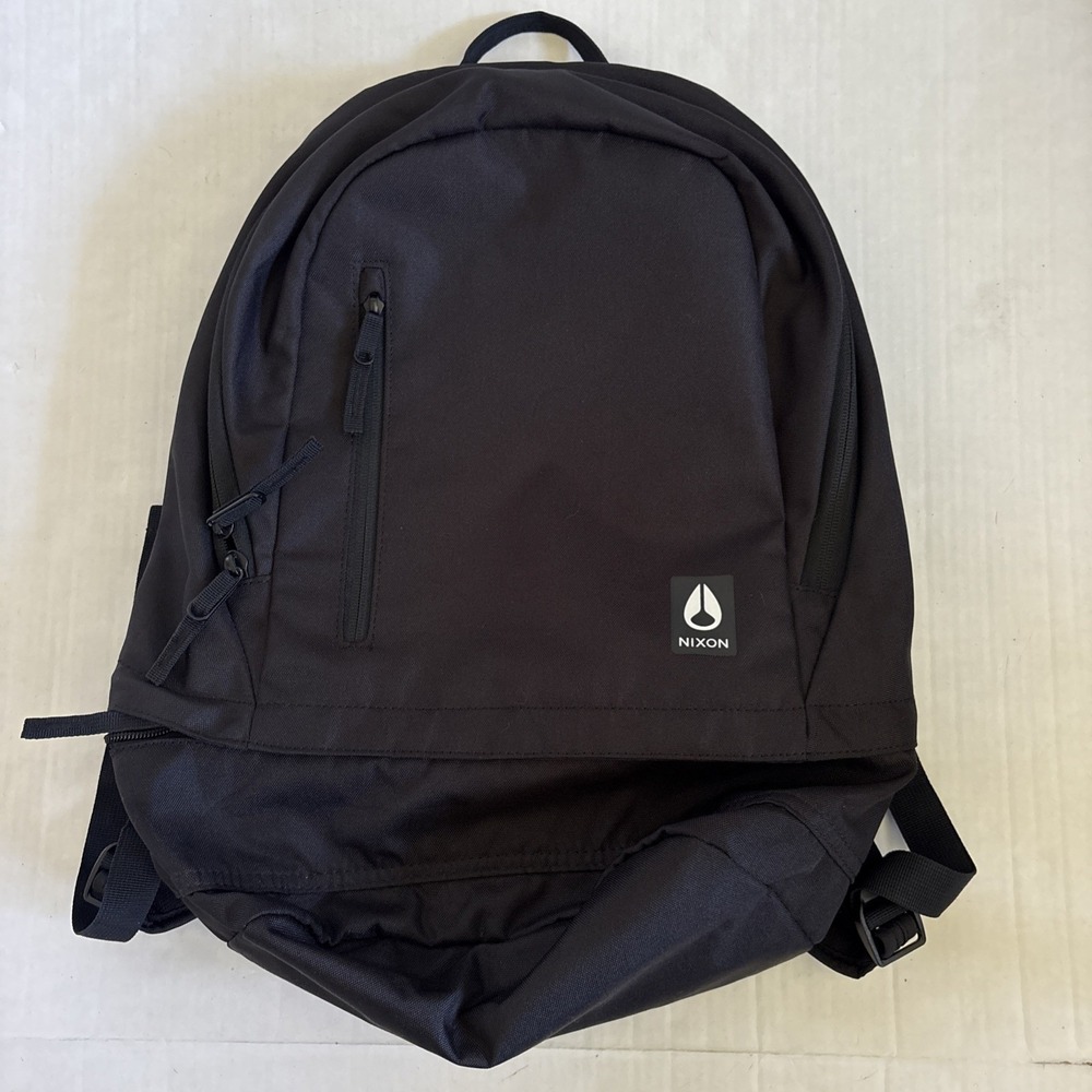 NIXON TrapsBack Pack w/Laptop Compartment And Others & Skateboard Straps, Black